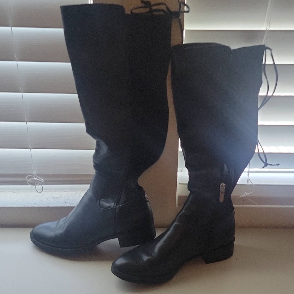 Women's Black Knee-High Boots
